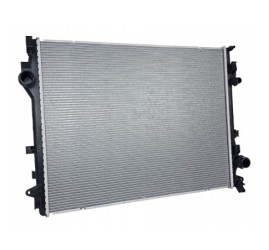 CHŁODNICA MERCEDES KLASA...